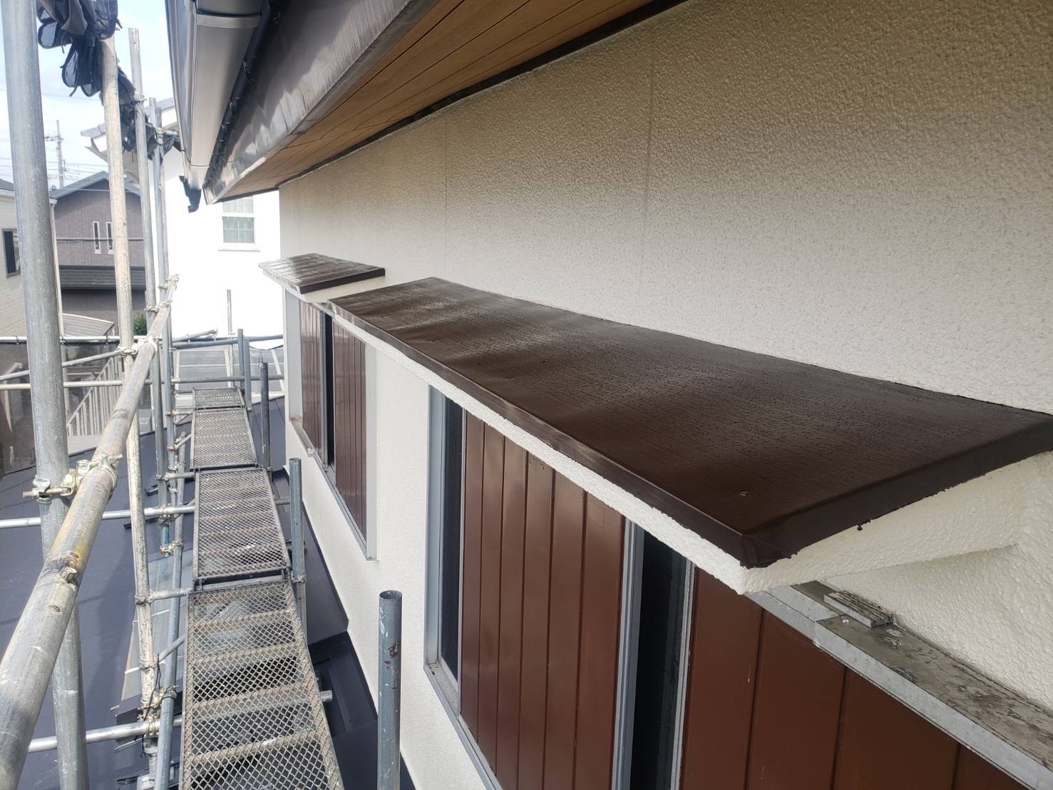 雨風から家を守る・庇の素晴らしい効果 | ワークスリンク株式会社