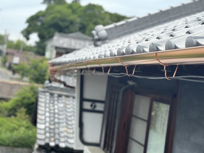 銅板雨樋の施工画像