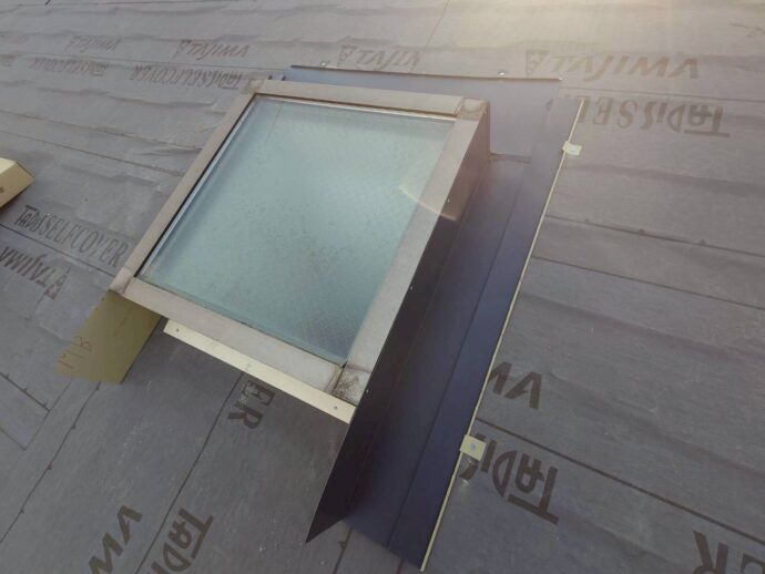 屋根カバー工事の画像