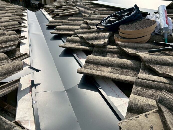 雨漏り修理に画像